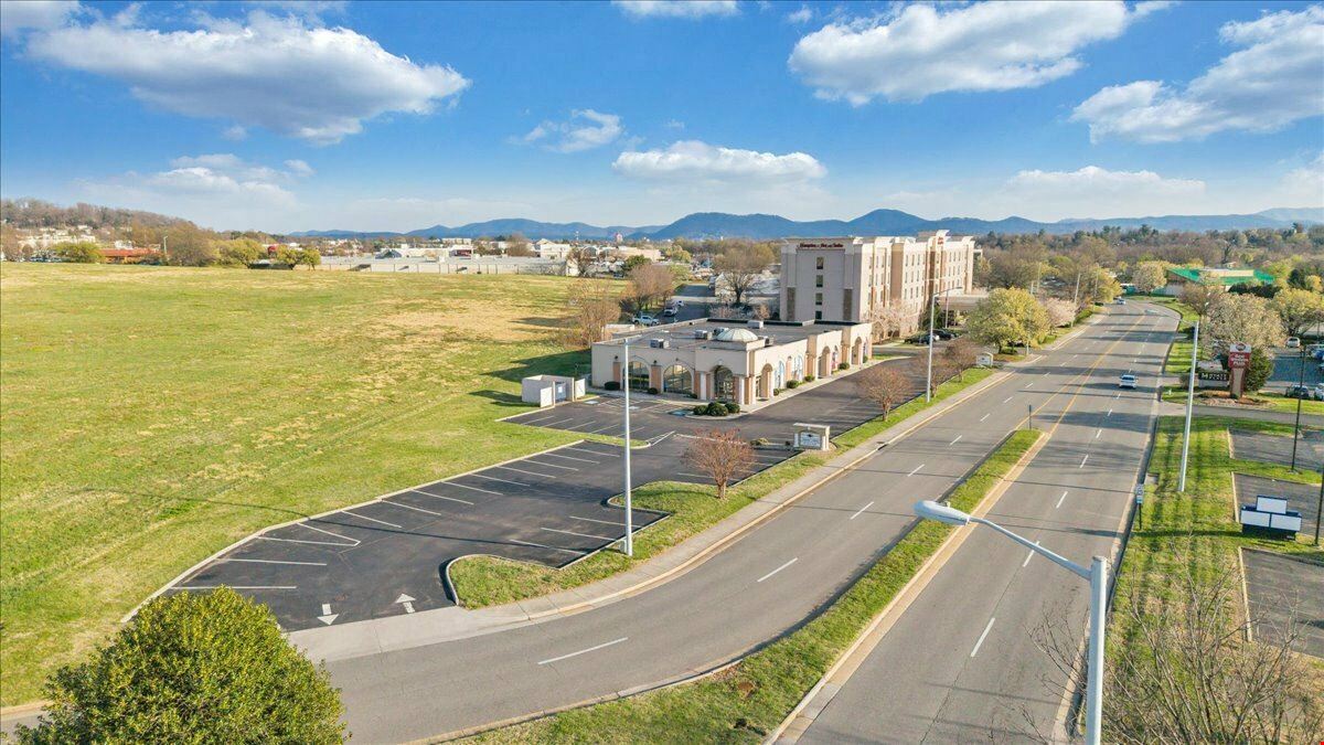 Valley View Mall Investment Opportunity