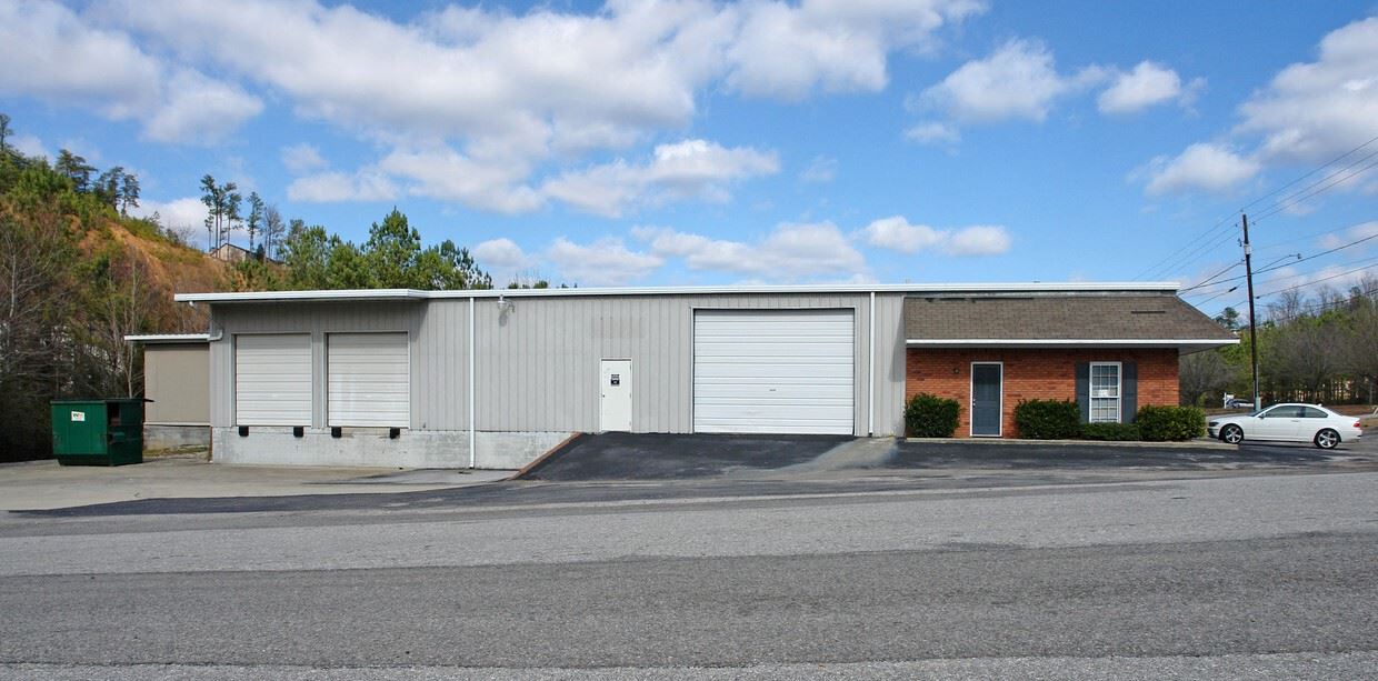 983 Yeager Pkwy