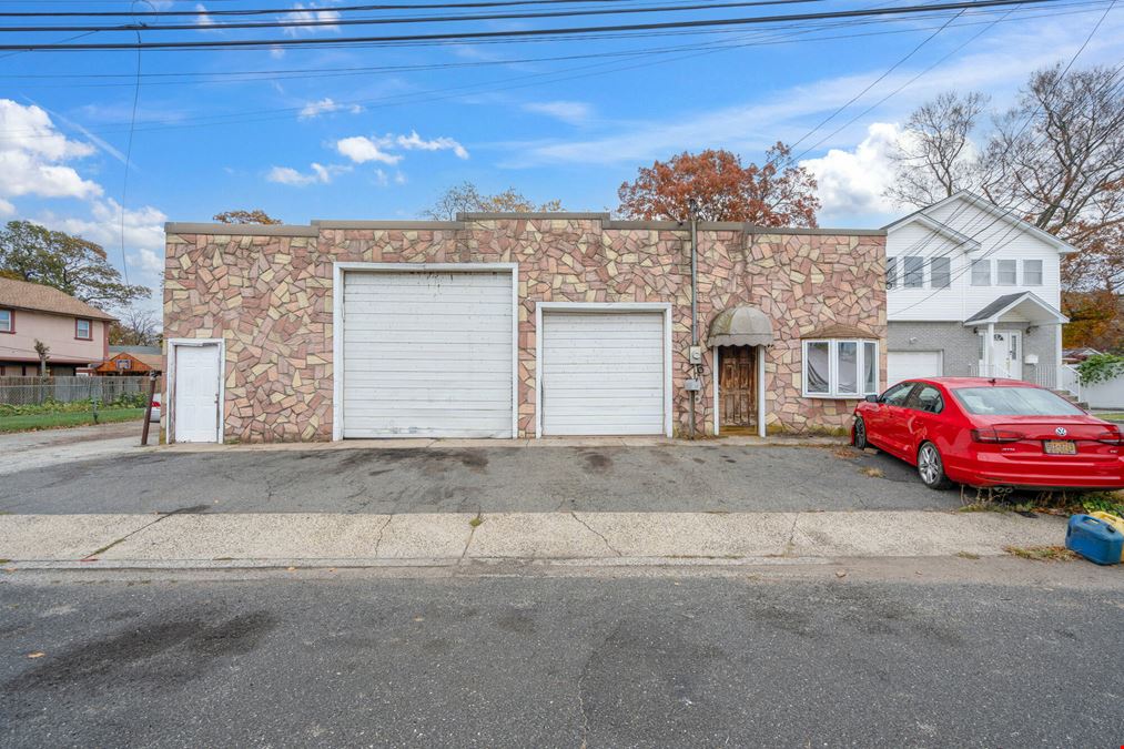 30 Catlin Ave