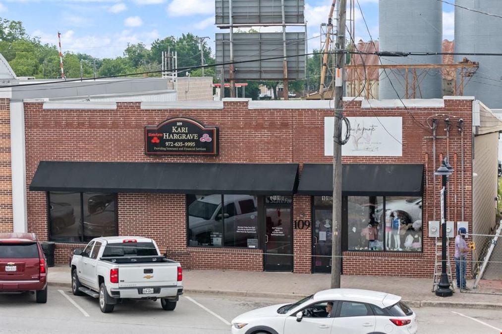 109 W Main St