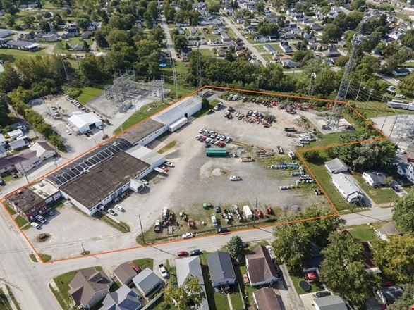 Preview of Industrial space for Rent at 510 Indianapolis Ave