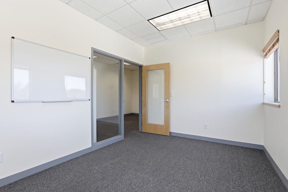 3,700sf Professional Office Suite for Lease in Rowley, MA