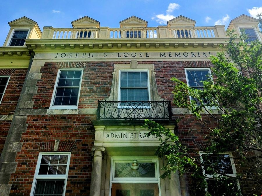 Administrative Building at Gillis Campus