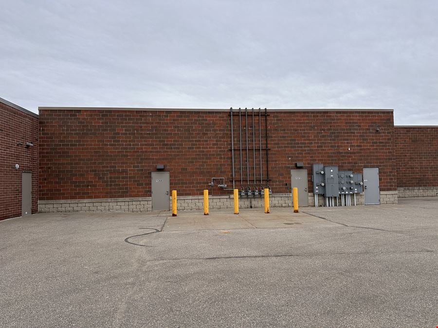 1370 W Main St