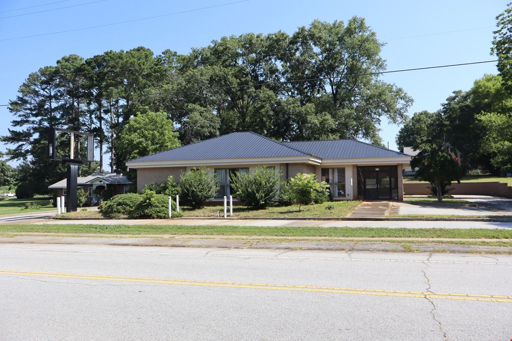 253 E. Savannah St