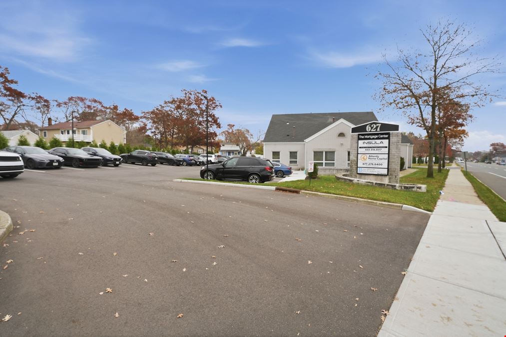 627 Horseblock Road
