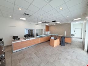 Turn-Key Restaurant Opportunity in High-Traffic Dunkin’ Donuts Plaza