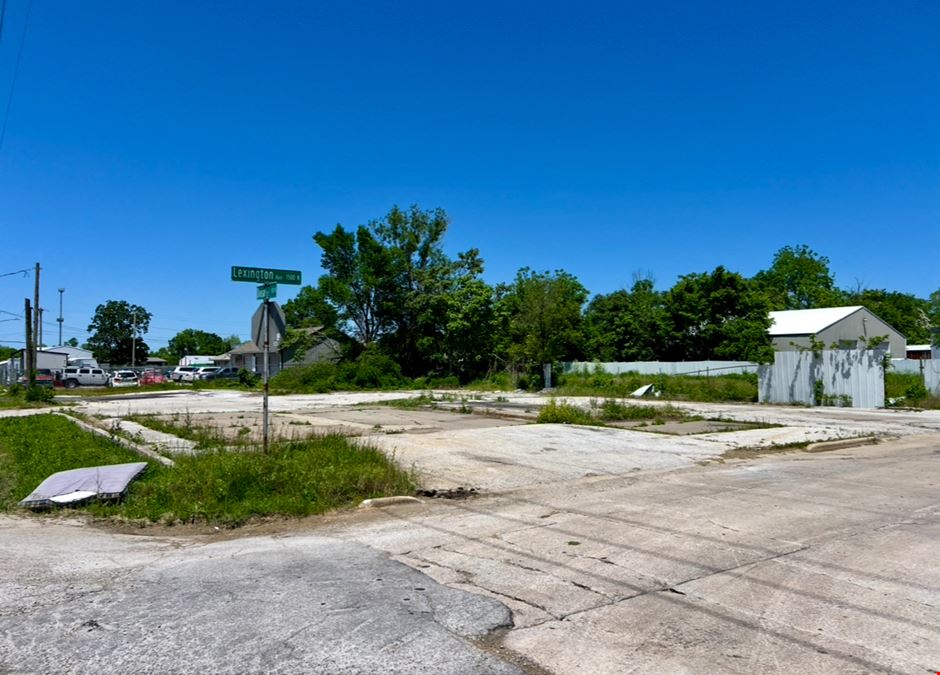 0.52 AC on West Division Street