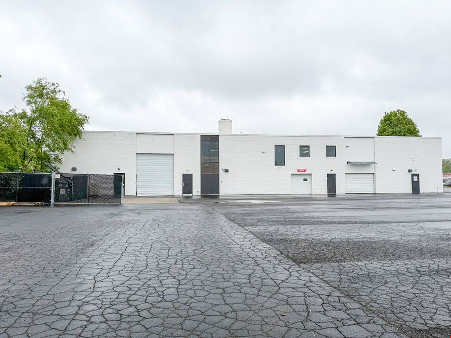 5055 E Main St