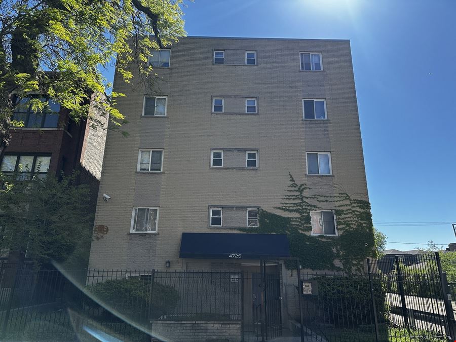 4725 S Michigan