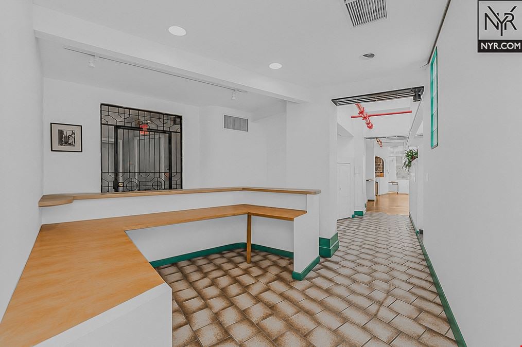 148 W 24th St