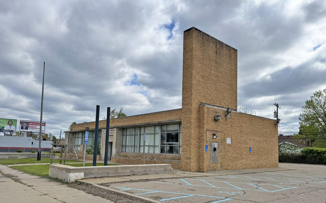850 N Telegraph Rd