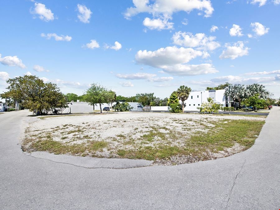 Retail/ Office & Land