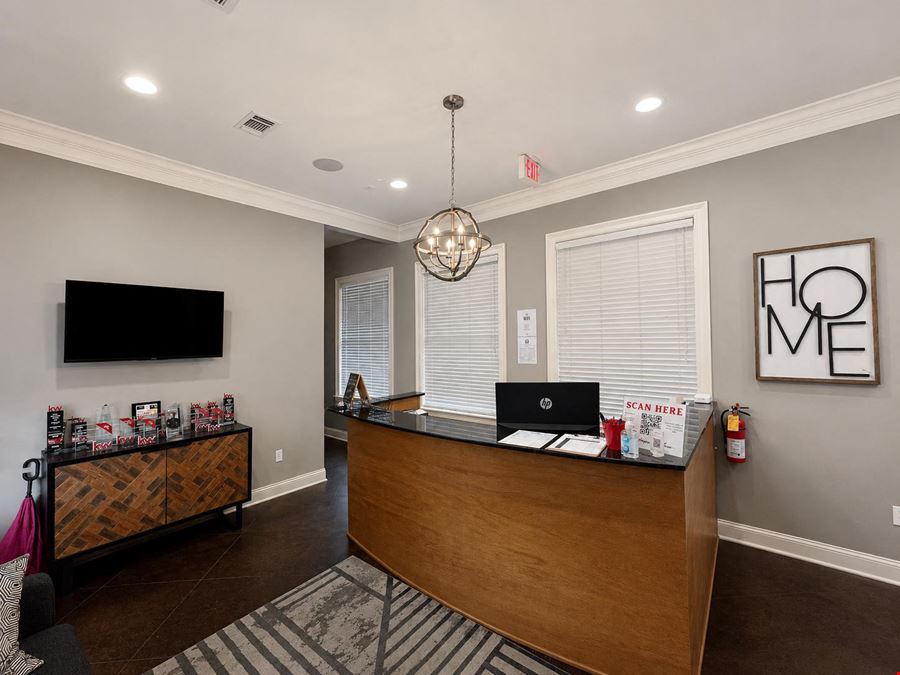 Move-In Ready Office Building | 5,600 SF