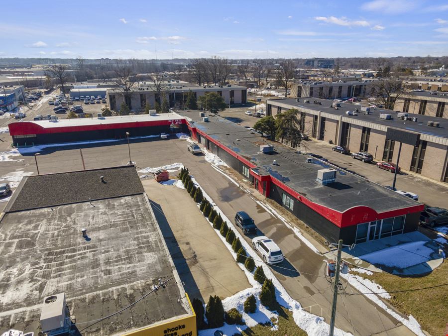 +/- 20,000 SF Freestanding Retail Building