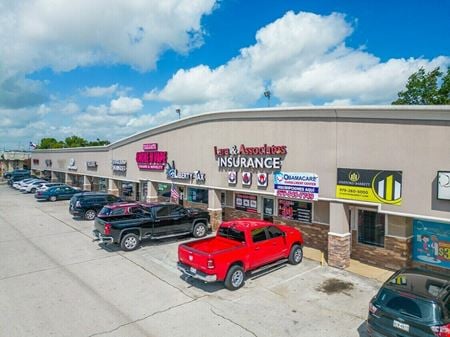 Preview of Retail space for Rent at 800 E Villa Maria Rd