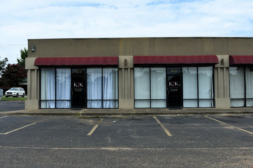 100-156 Mendel Pkwy. - 17,516 SF, 15-unit Retail Strip Center