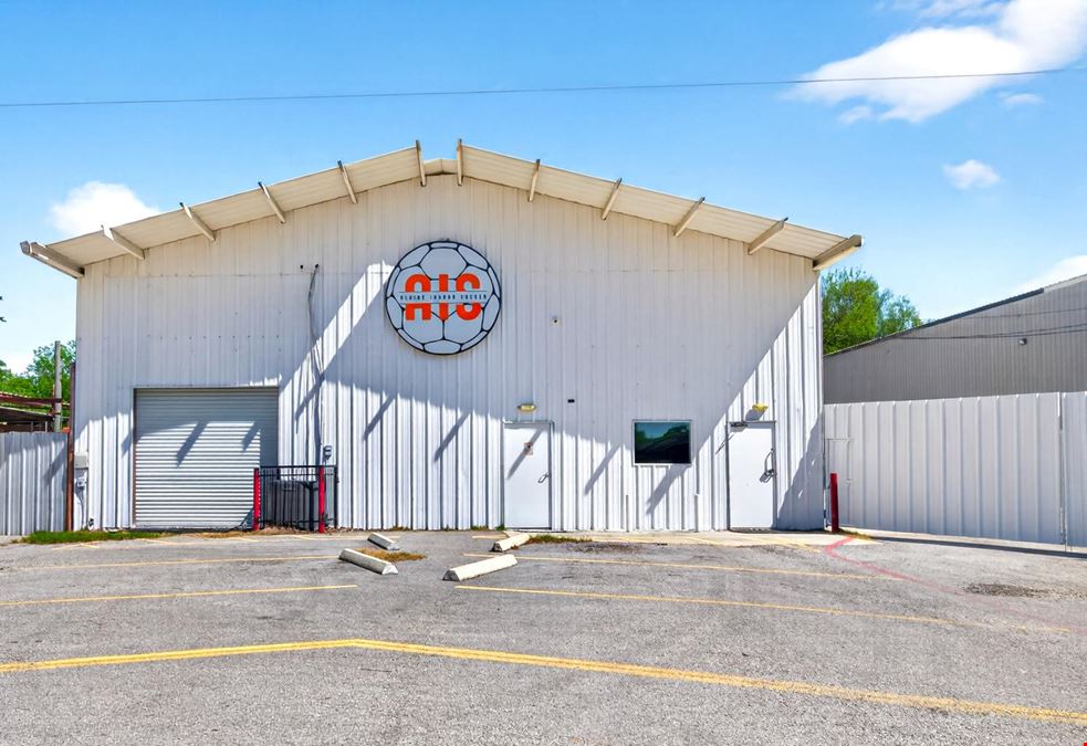 703 Buschong St, Houston, TX 77060