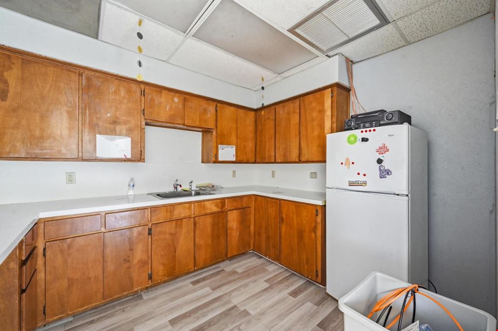 216 Dalton Dr