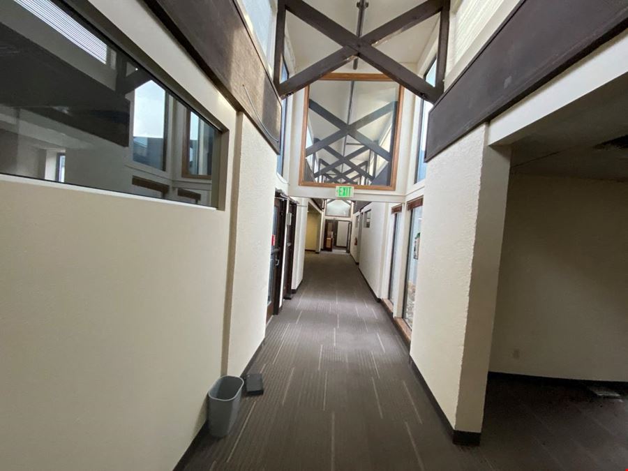 7084-7088 Winchester Circle