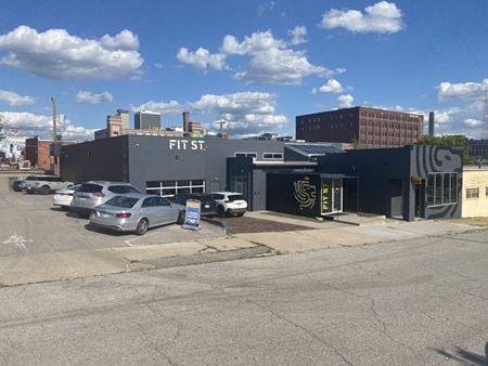 Preview of commercial space at 2031 Washington St