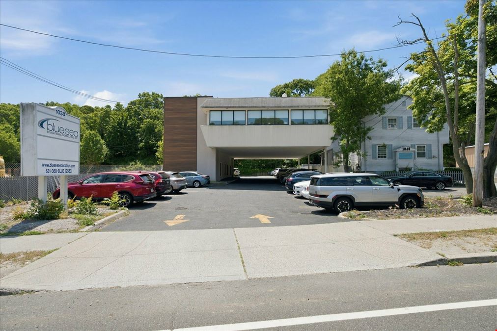 1038 West Jericho Turnpike