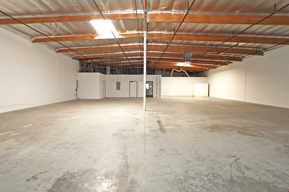 77650 Enfield Ln