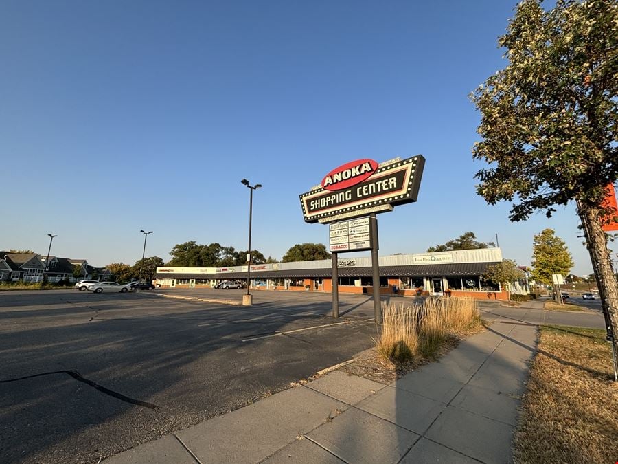 Anoka Shopping Center & Offices