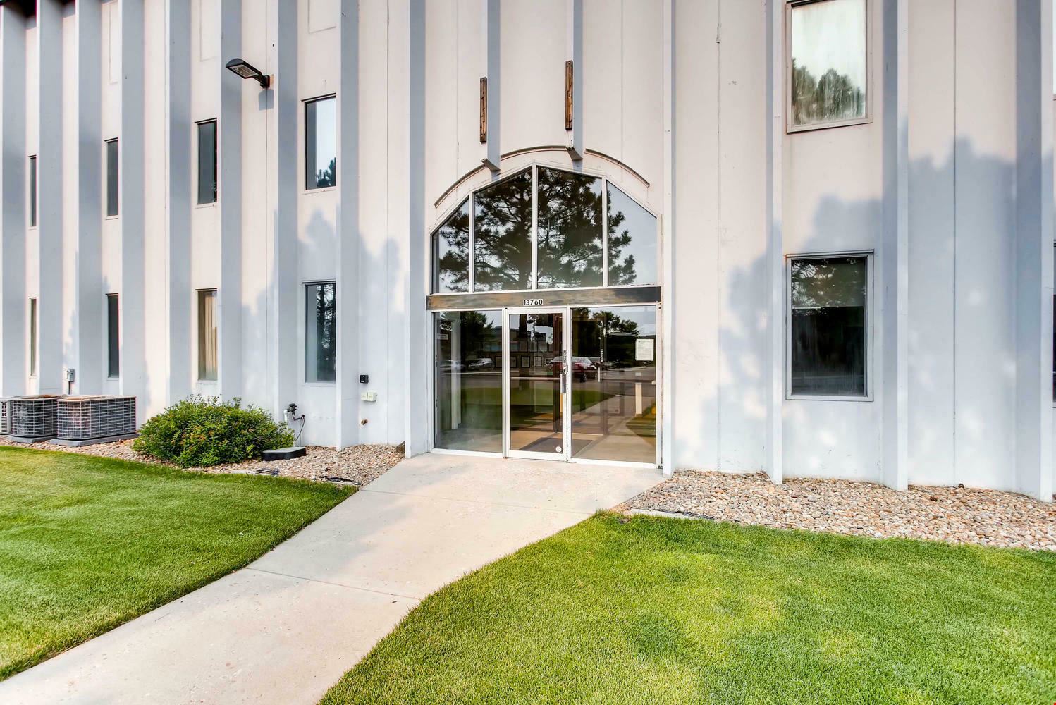 13760 E Arapahoe Rd