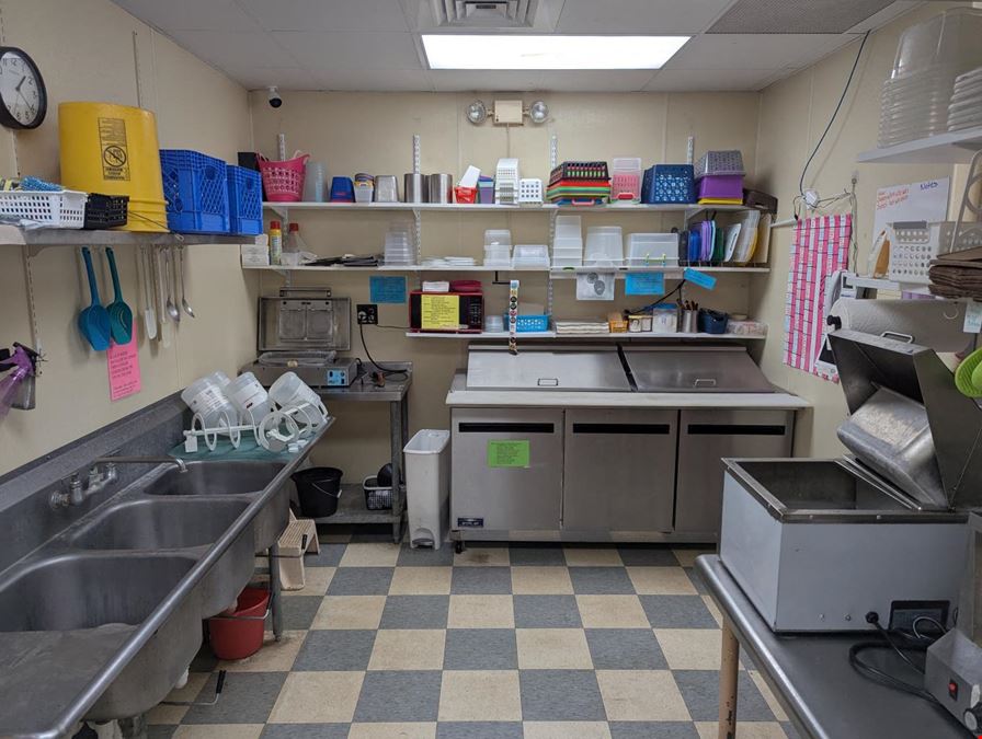 Retail/Warehouse Property & Business Sale | 7,400 SF