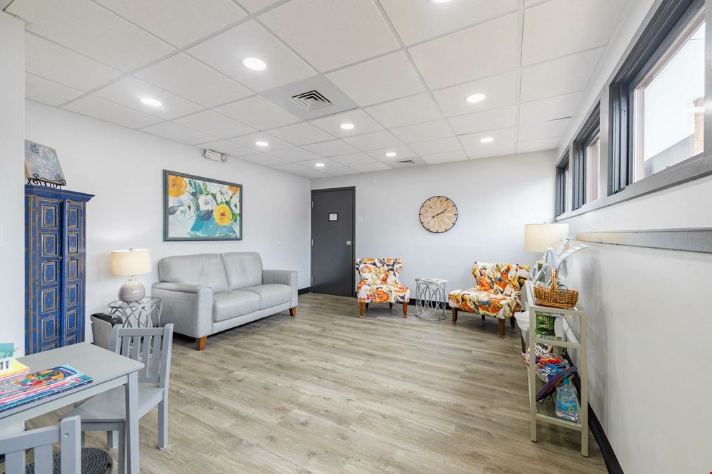 1600 Kingsway Court