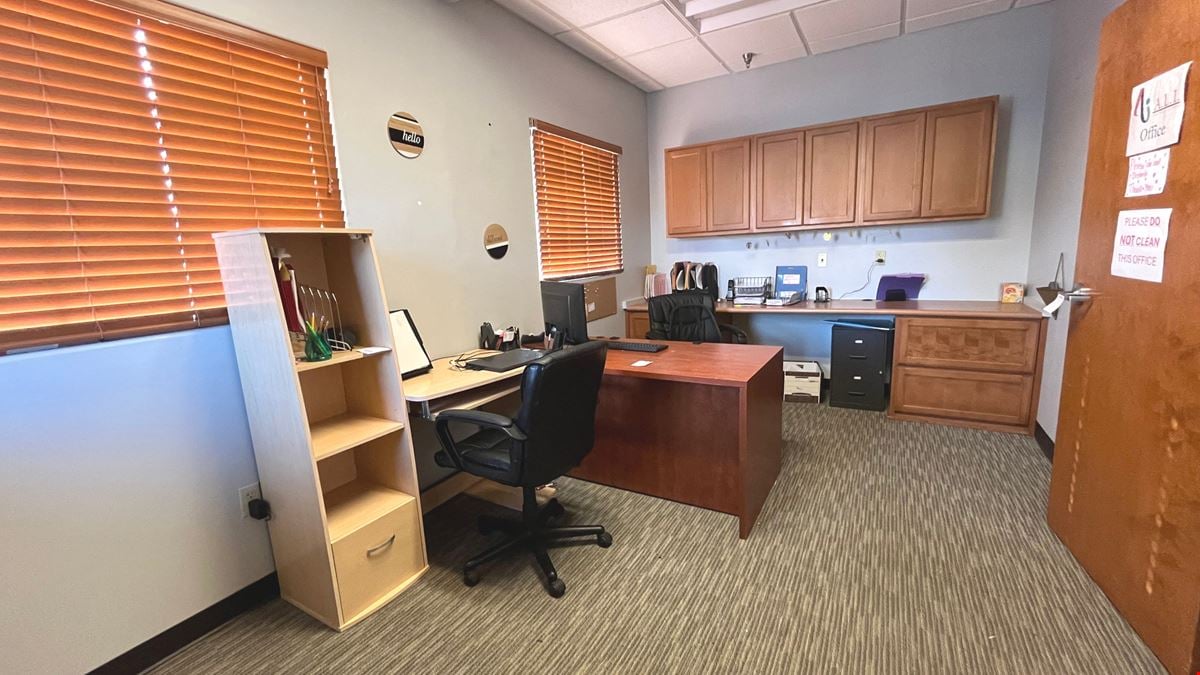 Tuscany Plaza: 2581 South Avenue B