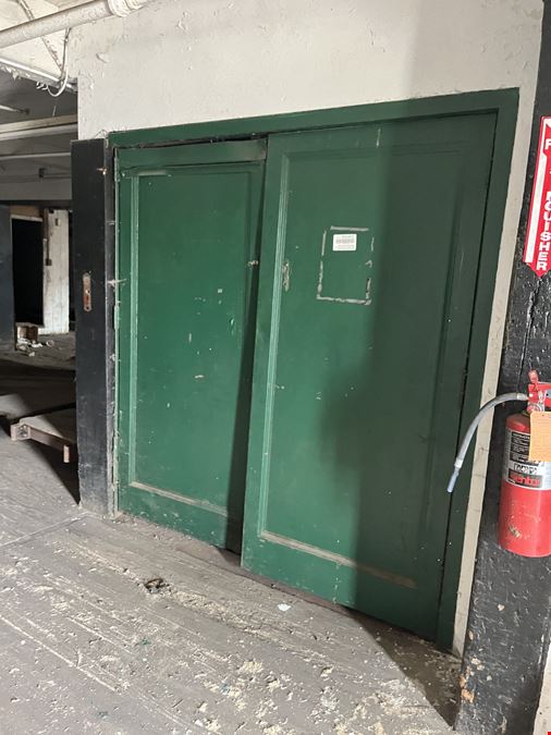151-155 E Market St & 36-40 W-B Blvd.