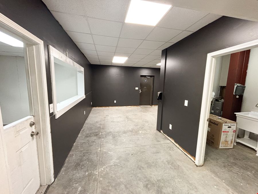 13,500 to 26,000 SF Office/Warehouse for Lease