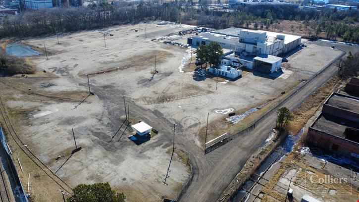 Industrial Space with Yard Area
