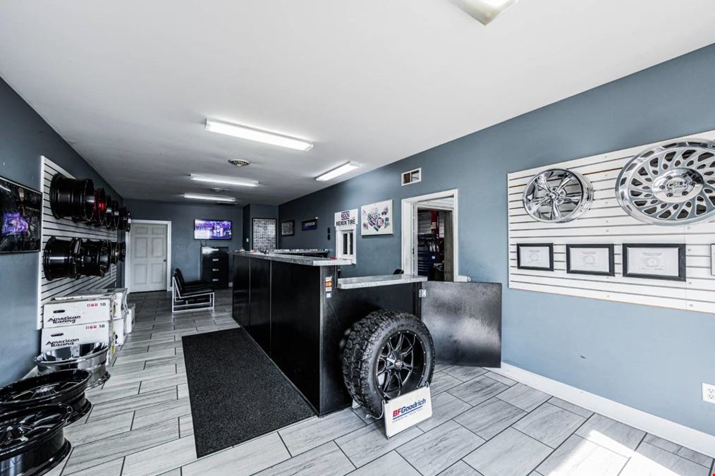 2201 W Everly Brothers Blvd, Tract 1