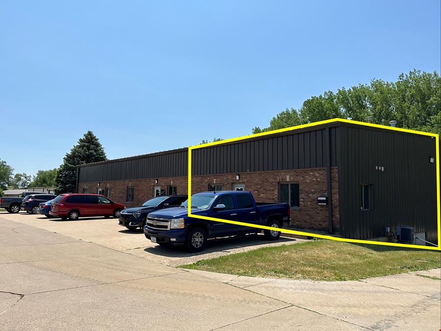720 E 59th St, Suite C, Sale