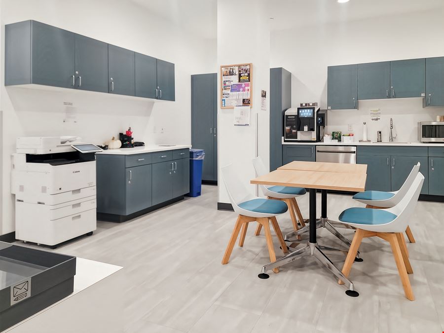 Regus - Franklin - Ballpark Dr