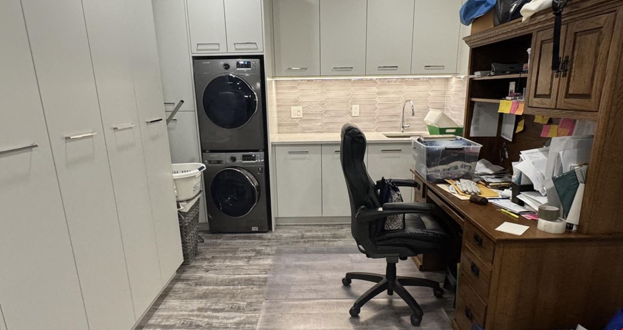 Prime Office/Warehouse Condo Space