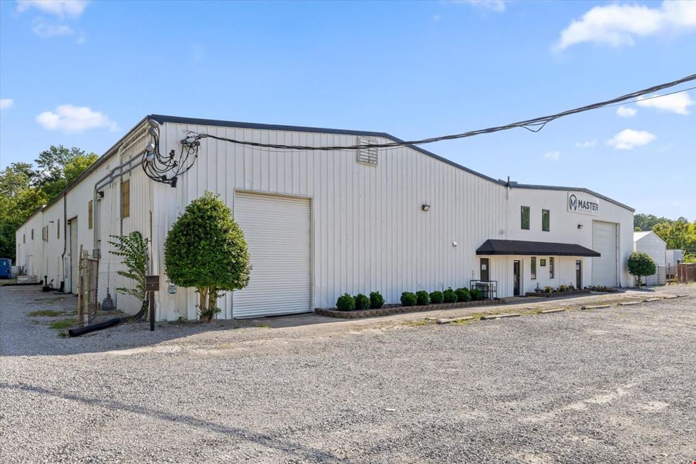 Conditioned Industrial Facility with 8 Cranes