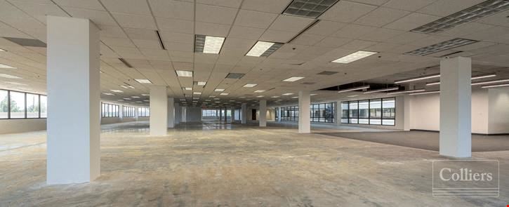 Garden Office-Multifamily Building for Sale in Phoenix