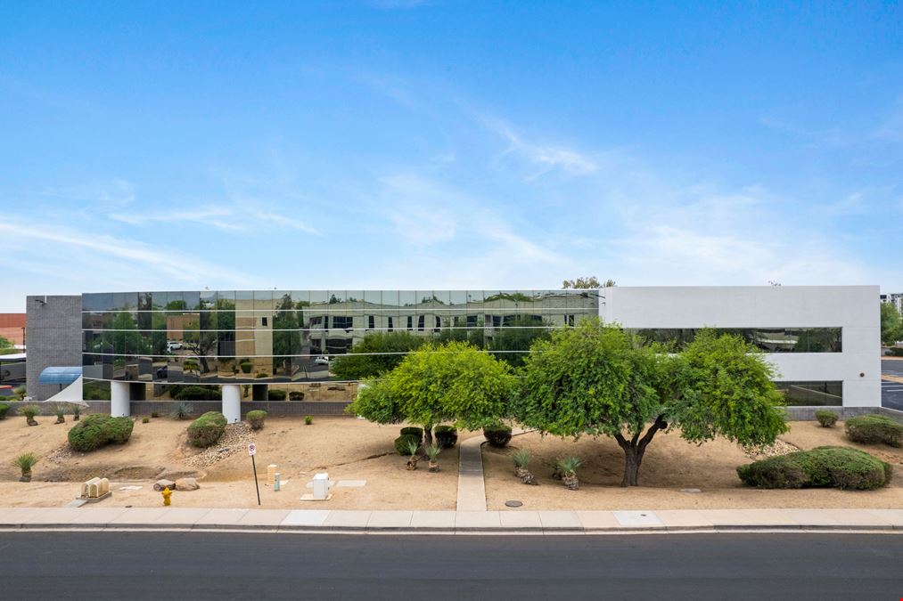 7543 E Tierra Buena Ln