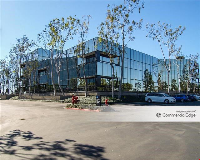 Fountain Valley Plaza