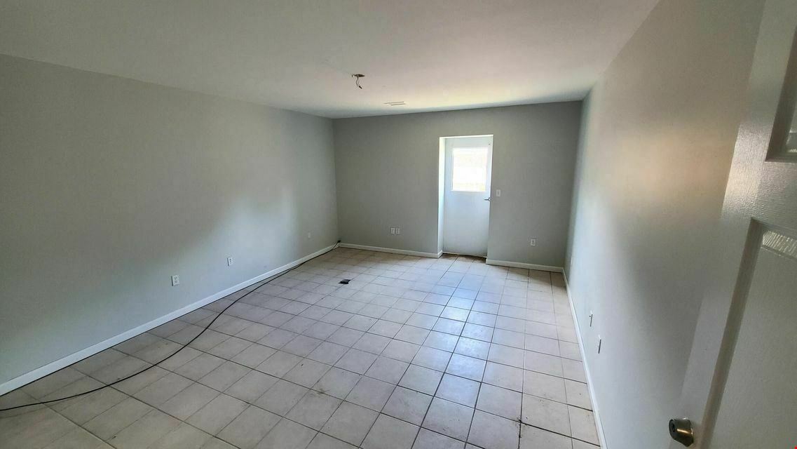 Freestanding 6914 S.F. Office / Warehouse