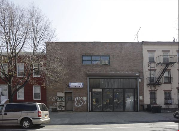 Preview of Industrial space for Rent at 19 Vanderbilt Ave
