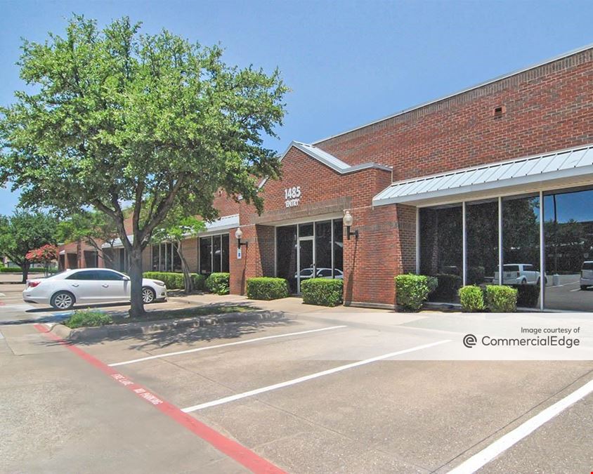 Richardson Drive Plaza