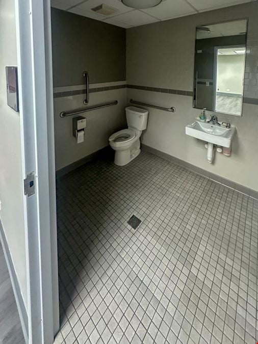 Medical Office Space For Lease | Lincoln Park