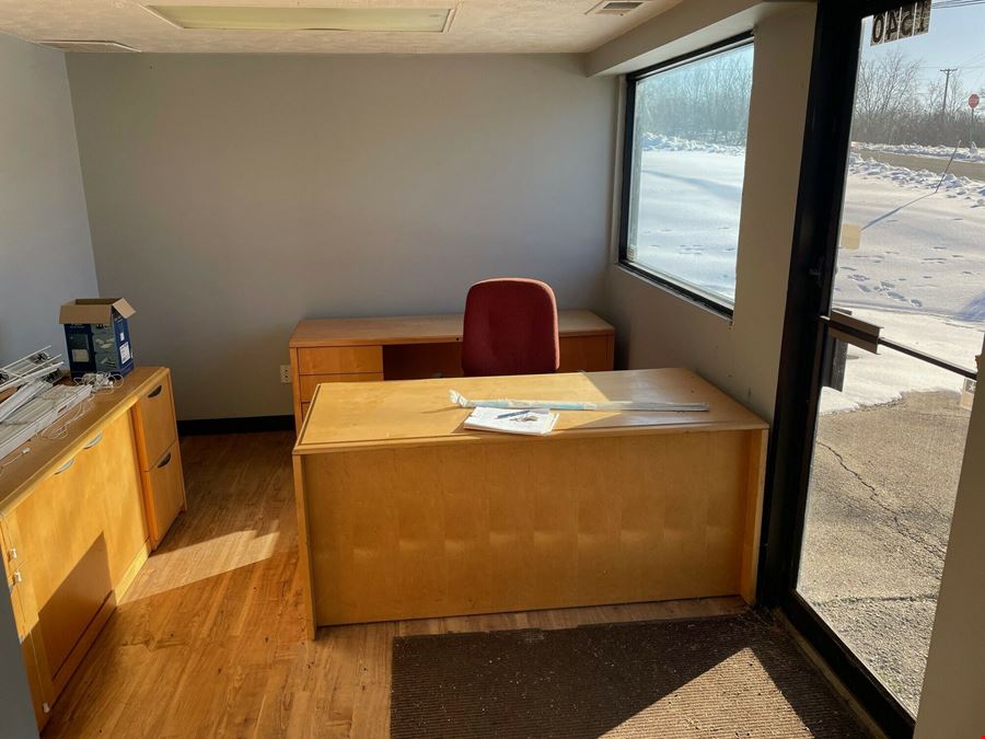 Parker Hollow Commerce Center Buildings for Lease
