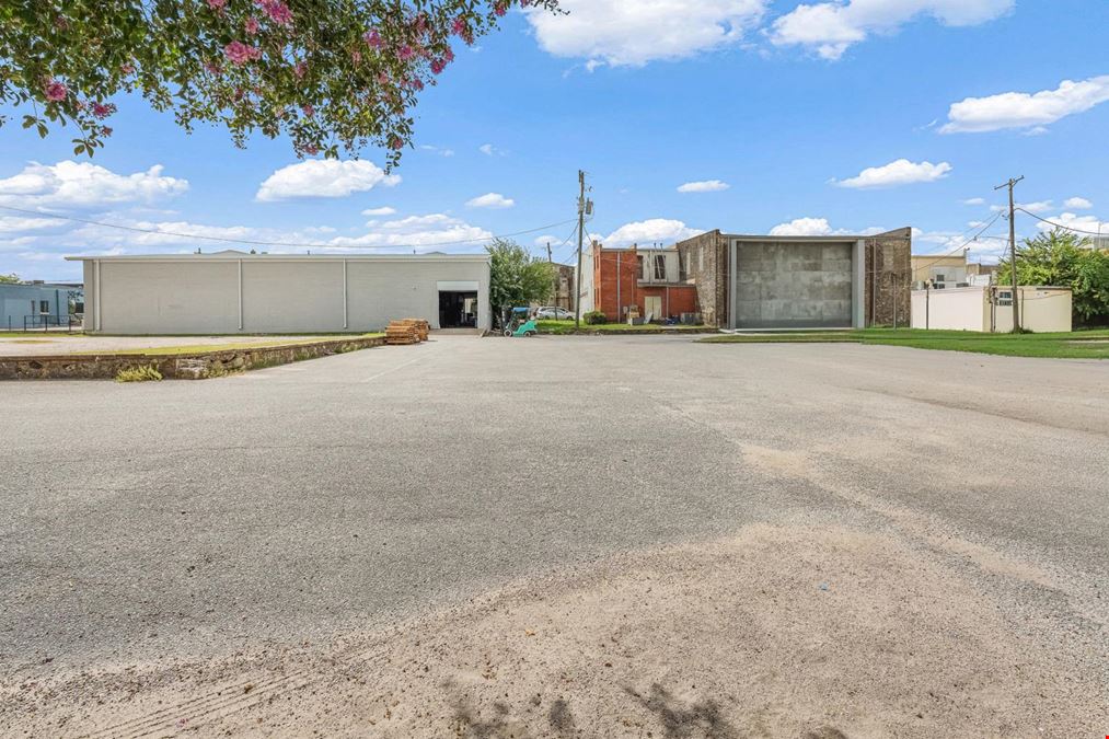 109 n la salle Navasota tx
