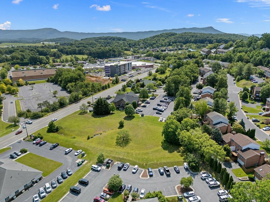 PRIME 1.27 ACRE B2C ZONED COMMERCIAL LOT